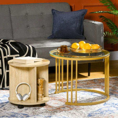 Set-2-Tavolini-da-Salotto-Rotondi-con-Design-Impilabile,-4-Ripiani-Inferiori-e-4-Ruote,-Oro-e-Rovere-HY5839-810V00MXHY5