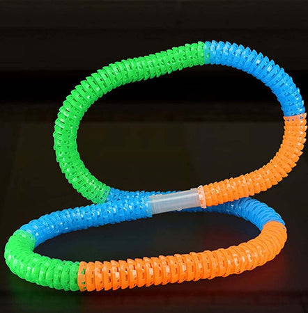 Set 243 Pezzi Pista Luminosa Led Ad Anello A 360? Carri A Binario Auto Q-wj668 Giochi e giocattoli/Veicoli/Slot car piste da corsa e accessori/Piste da corsa Trade Shop italia - Napoli, Commerciovirtuoso.it