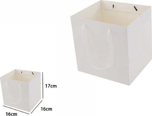 Set 3 Pezzi Buste Busta Borsa Da Regalo Bianca 16x16x17 Cm Manici In Corda 69245 Casa e cucina/Hobby creativi/Articoli per confezioni regalo/Sacchetti da regalo Trade Shop italia - Napoli, Commerciovirtuoso.it