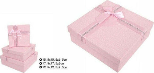 Set 3 Pezzi Scatole Box Per Regali Varie Misure Quadrate Rosa Con Fiocco 69346 Casa e cucina/Hobby creativi/Articoli per confezioni regalo/Scatole da regalo Trade Shop italia - Napoli, Commerciovirtuoso.it