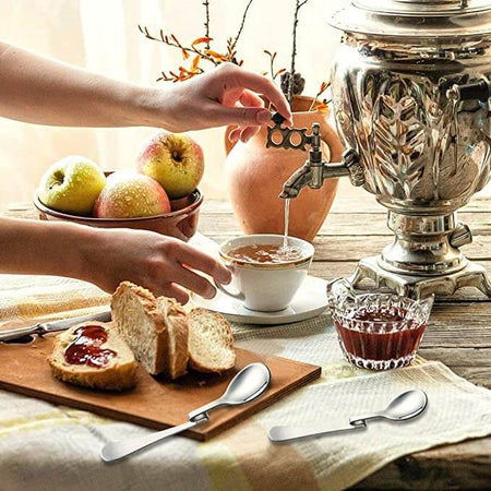 Set 4 Cucchiaini Piegati in Acciaio da Marmellata, Caffe, Long Drink Casa e cucina/Stoviglie/Posate/Cucchiai e cucchiaini/Cucchiai speciali/Cucchiaini da caffè Liquidator Italia - Nicosia, Commerciovirtuoso.it