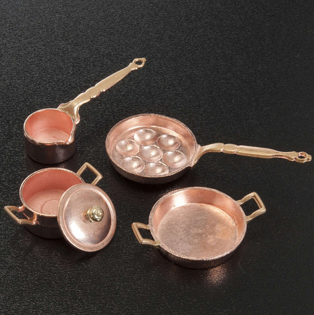Set 4 padelle e pentoline in Metallo effetto rame decorazione per case presepe Casa e cucina/Decorazioni per interni/Addobbi e decorazioni per ricorrenze/Decorazioni natalizie/Presepi/Statuine e fondali per il presepe MagiediNatale.it - Altamura, Commerciovirtuoso.it
