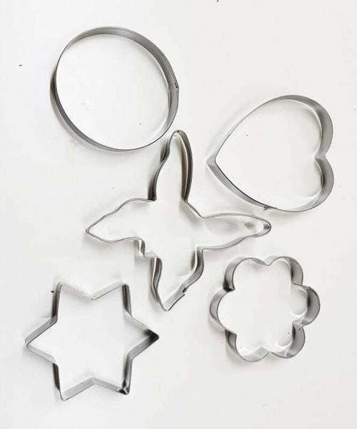 Set 5 Stampi Stampini Formine Acciaio Biscotti Pane Dolce Stella Fiore Farfalla Casa e cucina/Teglie da forno e accessori per pasticceria/Accessori e utensili per pasticceria/Formine per biscotti Trade Shop italia - Napoli, Commerciovirtuoso.it