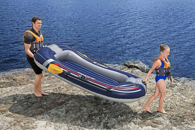 Set Canotto Gonfiabile Gommone Treck X1 228x121x36cm Con Remi Pompa Pedale 61083 Giochi e giocattoli/Sport e giochi all'aperto/Giochi aquatici e piscine per bambini/Canotti e gonfiabili galleggianti Trade Shop italia - Napoli, Commerciovirtuoso.it