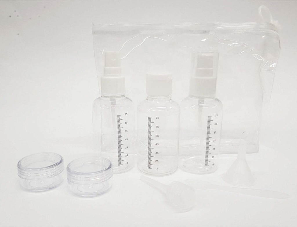Set Contenitori + Attrezzi Con Sacchetto Check In Aereo Liquidi Da Viaggio Creme TrAdE Shop Traesio - commercioVirtuoso.it Set Contenitori + Attrezzi Con Sacchetto Check In Aereo Liquidi Da Viaggio Creme TrAdE Shop Traesio - commercioVirtuoso.it