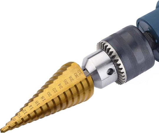 Set da 3 pezzi di frese coniche a gradini in acciaio hss in valigetta di alluminio Fai da te/Utensili elettrici e a mano/Utensili elettrici/Frese verticali La Zappa - Altamura, Commerciovirtuoso.it