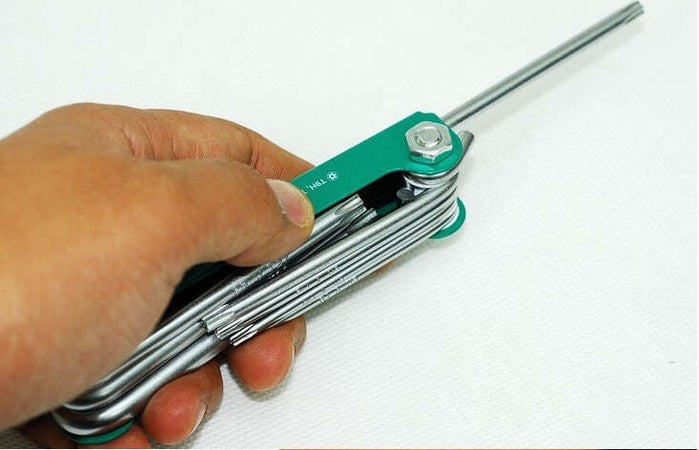 SET KIT CHIAVINI TORX 8IN1FORATI TASCABILI PIEGHEVOLE T 10 15 20 25 27 30 40 45 Fai da te/Utensili elettrici e a mano/Utensili a mano/Cacciaviti/Set cacciaviti Trade Shop italia - Napoli, Commerciovirtuoso.it