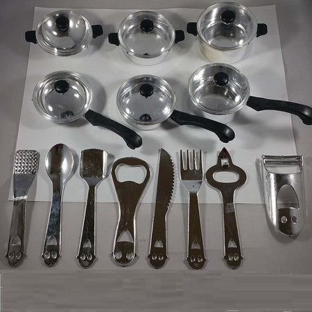 SET PENTOLE PENTOLINE GIOCATTOLO STOVIGLIE CUCINA BAMBINA CUCININA DAI 3 + ANNI Giochi e giocattoli/Giochi d'imitazione e accessori di travestimento/Costumi e travestimenti/Kit di travestimento Trade Shop italia - Napoli, Commerciovirtuoso.it