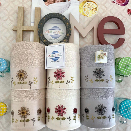Set-Spugna-3-3-in-scatola-Botticelli-Adona-balza-ricamata