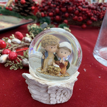 Sfera d'acqua Natività magica di cristallo con neve che cade e piedistallo Casa e cucina/Decorazioni per interni/Addobbi e decorazioni per ricorrenze/Decorazioni natalizie/Neve artificiale MagiediNatale.it - Altamura, Commerciovirtuoso.it