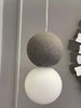 Sospensione-Contemporanea-Sfera-Metallo-Bianco,-Vetro-E-Cemento-Grigio-Scuro