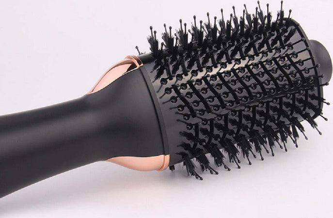 Spazzola Ad Aria Calda Professionale Agli Ioni Piastra Capelli Acconciatura V492 Salute e Bellezza > Cura dei Capelli > Spazzole per capelli Trade Shop italia - Napoli, Commerciovirtuoso.it