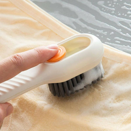 Spazzola-multifunzione-con-dispenser-di-liquido-per-cura-scarpe-pulizia-vestiti-e-bucato