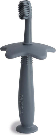 Spazzolino da denti da allenamento Mushie blu Salute e cura della persona/Cura di bambini e neonati/Igiene dentale/Igiene dentale prima infanzia/Spazzolini da denti La Casa Del Bebè - Napoli, Commerciovirtuoso.it