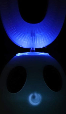 Spazzolino Elettrico Per Bambini A Forma Di U Pulizia Intelligente Igiene Orale Salute e cura della persona/Cura di bambini e neonati/Igiene dentale/Igiene dentale dei bambini/Spazzolini da denti/Spazzolini da denti elettrici e accessori/Spazzolini da denti elettrici Trade Shop italia - Napoli, Commerciovirtuoso.it