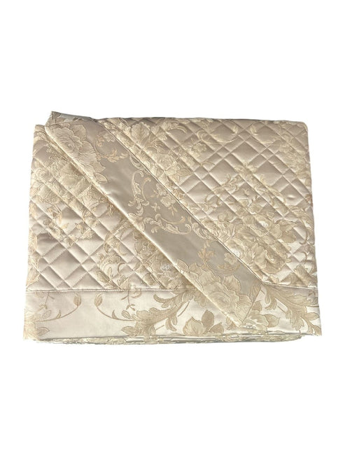 Trapuntino matrimoniale Mon Amour art.Gioiello Sopra tessuto:PL sotto tessuto:cotone 100% imbottitura in fibra di poliestere anallergica da gr 350