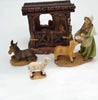 Stalla con massaia personaggi presepe presepio con animali statue statuine soggetti Casa e cucina/Decorazioni per interni/Addobbi e decorazioni per ricorrenze/Decorazioni natalizie/Presepi/Statuine e fondali per il presepe MagiediNatale.it - Altamura, Commerciovirtuoso.it