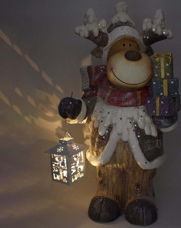 Statua Natalizia Renna in poliresina decorazione con lanterna a led h 52 cm Casa e cucina/Decorazioni per interni/Addobbi e decorazioni per ricorrenze/Decorazioni natalizie/Schiaccianoci MagiediNatale.it - Altamura, Commerciovirtuoso.it