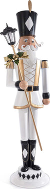 Statuetta decorativa in metallo Soldatino schiaccianoci natalizio con lanterna h 172 cm Casa e cucina/Decorazioni per interni/Addobbi e decorazioni per ricorrenze/Decorazioni natalizie/Schiaccianoci MagiediNatale.it - Altamura, Commerciovirtuoso.it