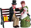 Statuetta natalizia Primo Natale del bambino decorazione per presepe o villaggio di Natale Casa e cucina/Decorazioni per interni/Addobbi e decorazioni per ricorrenze/Decorazioni natalizie/Oggettistica MagiediNatale.it - Altamura, Commerciovirtuoso.it