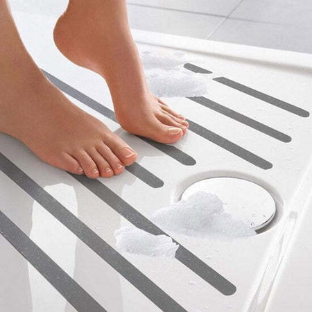 STRISCE ANTISCIVOLO PER SCALE E BAGNO 3 CONFEZIONI DA 6 STRISCE  Trade Shop italia - Napoli, Commerciovirtuoso.it