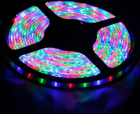Striscia A Led Rgb 5 Mt Metri 300 Smd 5050 Bobina Strip Adesiva Con Telecomando Illuminazione/Strisce LED Trade Shop italia - Napoli, Commerciovirtuoso.it