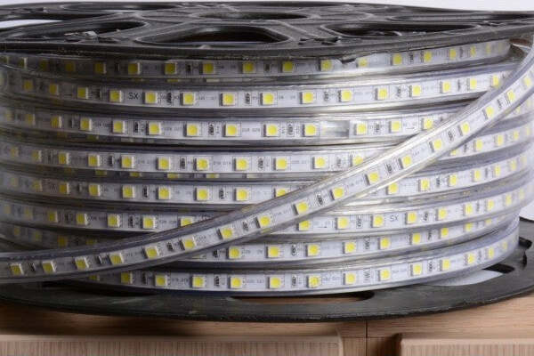 Striscia Strip Led A Metro Led Luce Fredda Calda Rgb Driver Incluso Per Esterno Illuminazione/Strisce LED Trade Shop italia - Napoli, Commerciovirtuoso.it