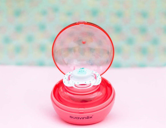Suavinex Duccio Sterilizzatore Portatile per Succhietti a Luce Uv Con Usb O Con Batterie Sterilizza in 3 Minuti Uccide Il 99% Dei Germi Tre Colori Verde Rosa Azzurro Prima infanzia/Allattamento e pappa/Allattamento con biberon/Sterilizzatori Sanitaria Gioia del Bimbo - Villa San Giovanni, Commerciovirtuoso.it
