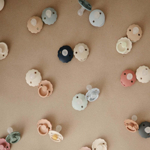 Succhietto-Frigg-B-Silicone-2-in-1-Daisy-Baby-Pink-e-S.-Lilac-Varie-Misure