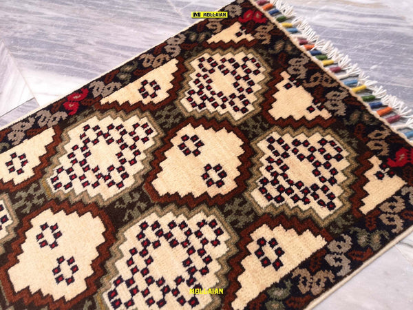 Sultanabad-Ziegler-Scendiletto-mini-63x38
