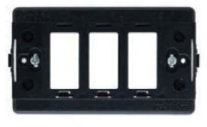 SUPPORTO SCHUKO PER SCATOLA 3 POSTI