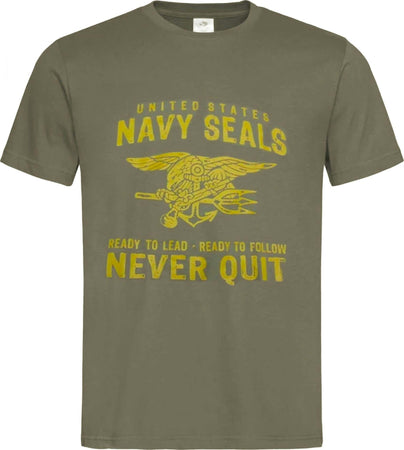T-Shirt Navy Seals Uomo Girocollo Maglia United States Navy Seals Ready to Lead - Ready to Follow Mezze Maniche in Cotone Sport e tempo libero/Fan Shop/Abbigliamento/T-Shirt Il Distintivo - Pesaro, Commerciovirtuoso.it