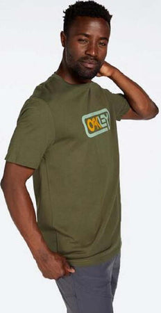 T-Shirt Uomo Oakley Locked in B1b Maniche Corte Moda/Uomo/Abbigliamento/T-shirt polo e camicie/T-shirt Snotshop - Roma, Commerciovirtuoso.it