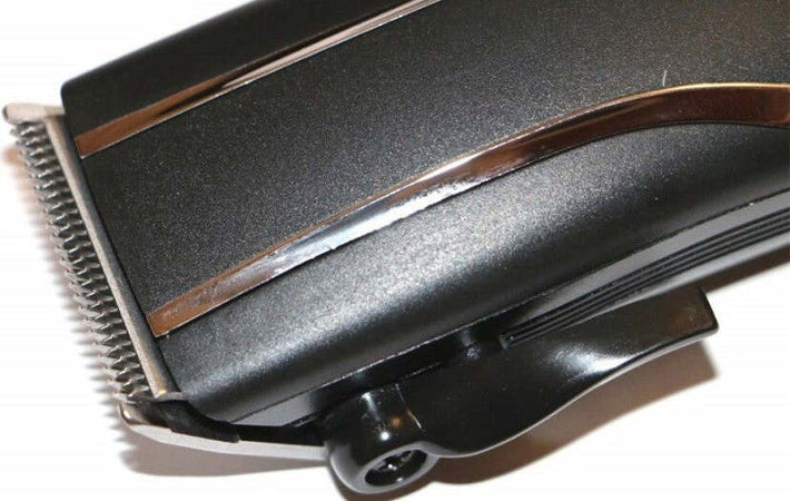 Tagliacapelli-Professionale-Con-Filo-Trimmer-Elettrico-Gm-811-Con-Lama-In-Titanio