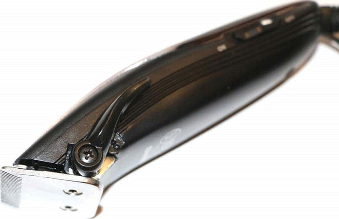 Tagliacapelli Professionale Con Filo Trimmer Elettrico Gm-811 Con Lama In Titanio Salute e Bellezza > Depilazione e rasatura > Rasoi e Tagliacapelli Trade Shop italia - Napoli, Commerciovirtuoso.it