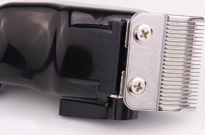 Tagliacapelli Professionale Elettrico Per Uomo Senza Fili Usb Ricaricabile V-683 Salute e Bellezza > Depilazione e rasatura > Rasoi e Tagliacapelli Trade Shop italia - Napoli, Commerciovirtuoso.it