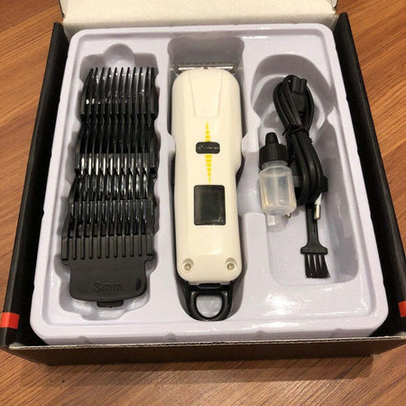 Tagliacapelli Professionale Ricaricabile Gm-6136 Display Lcd Trimmer 4 Pettini Salute e Bellezza > Depilazione e rasatura > Rasoi e Tagliacapelli Trade Shop italia - Napoli, Commerciovirtuoso.it