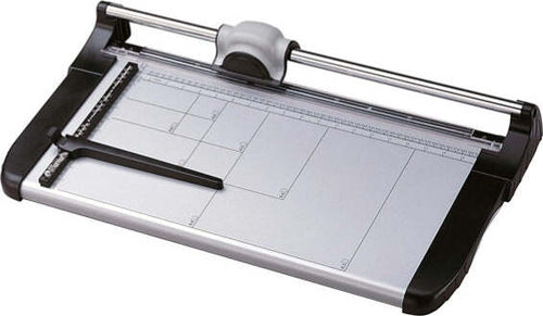 Taglierina a lama rotante 3919 - 480 mm (A3) - Titanium Casa e cucina/Hobby creativi/Materiali per hobby creativi/Utensili per il taglio/Taglierine e lame per carta/Taglierine a lama rotante Eurocartuccia - Pavullo, Commerciovirtuoso.it