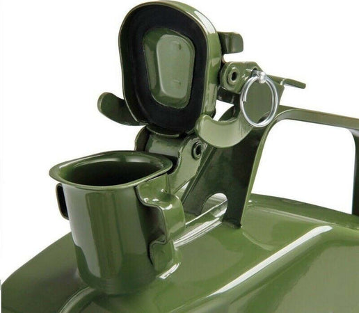 Tanica in metallo colore verde per trasporto di idrocarburi Auto e Moto/Accessori per auto/Taniche carburante La Zappa - Altamura, Commerciovirtuoso.it