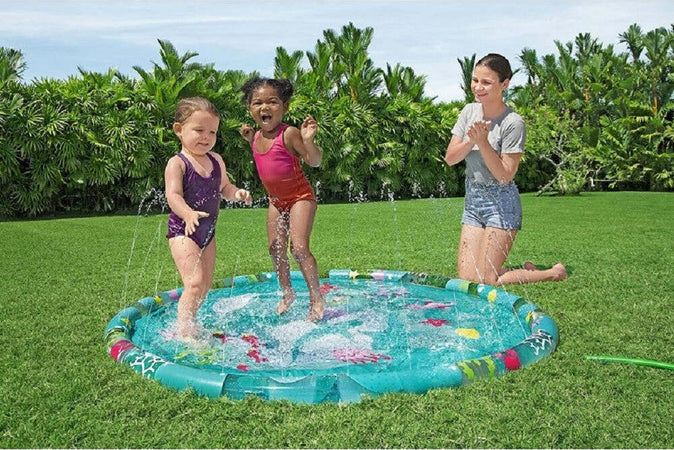 Tappetino Splash Con Getti D'acqua Effetto Fontana Fondale Marino 165 Cm 52487 Giochi e giocattoli/Sport e giochi all'aperto/Giochi aquatici e piscine per bambini/Canotti e gonfiabili galleggianti Trade Shop italia - Napoli, Commerciovirtuoso.it