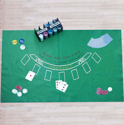 Tappeto In Tessuto Verde Da Tavolo Per Gioco Blackjack Roulette Misura 30x40cm Giochi e giocattoli/Giochi da tavola di società e accessori/Casinò e attrezzature/Allestimenti/Panni per tavoli da Poker Trade Shop italia - Napoli, Commerciovirtuoso.it