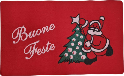 Tappeto natalizio fuori porta con Babbo e albero colore rosso da 65x39 cm Casa e cucina/Decorazioni per interni/Addobbi e decorazioni per ricorrenze/Decorazioni natalizie/Ghirlande e corone MagiediNatale.it - Altamura, Commerciovirtuoso.it