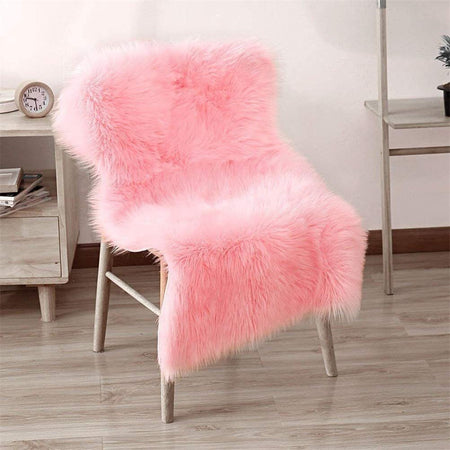 Tappeto natalizio peloso effetto pelliccia, Decorazione natalizia per tavoli e sedie 50 x 90 cm Casa e cucina/Decorazioni per interni/Addobbi e decorazioni per ricorrenze/Decorazioni natalizie/Basi e supporti per alberi di Natale MagiediNatale.it - Altamura, Commerciovirtuoso.it