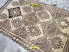 Tappeto Originale Gabbeh Kashkuli D'epoca 210x125 Cm Beige Sabbia Origine Persia Certificato In Vello Di Lana Motivi Geometrici Casa e cucina/Tessili per la casa/Tappeti e tappetini/Tappeti Mollaian Tappeti - Lecce, Commerciovirtuoso.it