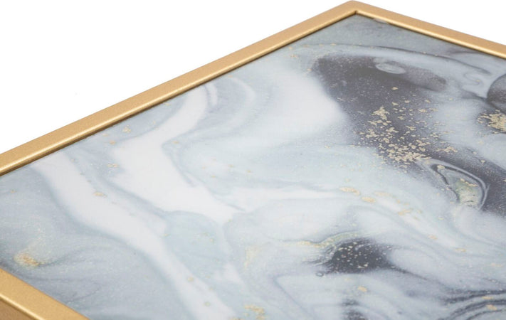 Tavolinetto-struttura-in-metallo-color-oro-e-ripiani-in-vetro-marmo-per-interni