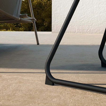 Tavolino-da-Esterni-Ø48x37-cm-in-Metallo-Nero-con-Piedini-Regolabili-KJ684G-311V00BKKJ6