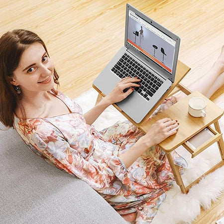 Tavolino Porta Laptop In Bambù Pieghevole, Vassoio Per Pc Notebook Da Letto Casa e cucina/Arredamento/Soggiorno/Tavoli e tavolini/Tavolini da caffè Liquidator Italia - Nicosia, Commerciovirtuoso.it