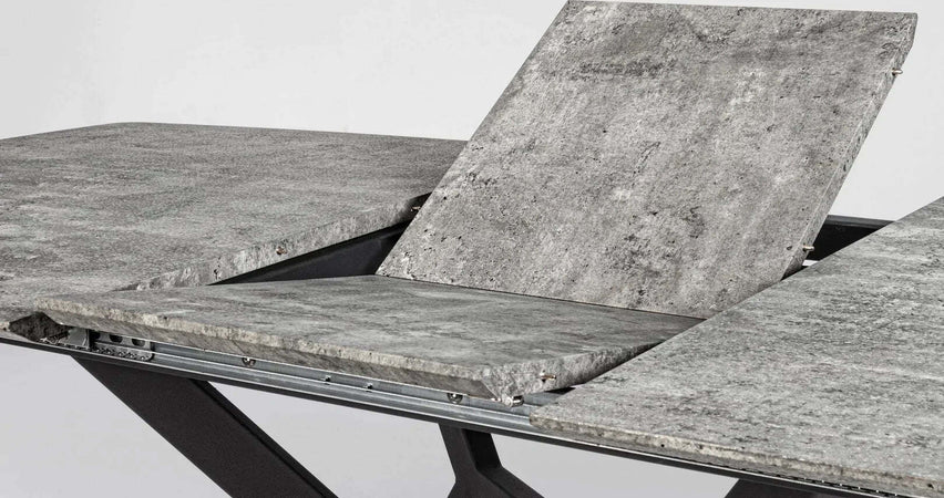 Tavolo allungabile Dominik con gambe in acciaio verniciato, piano in MDF ricoperto Casa e cucina/Arredamento/Sala da pranzo/Tavoli da sala da pranzo Decor Space - Altamura, Commerciovirtuoso.it