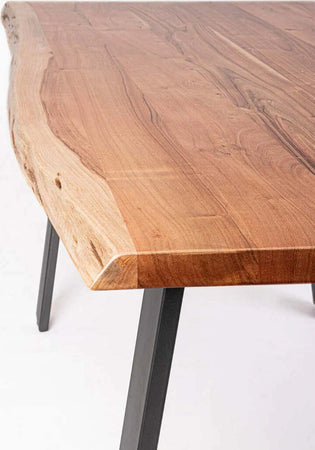 Tavolo Aron rettangolare, con gambe in acciaio, piano in legno di acacia, stile moderno Casa e cucina/Arredamento/Sala da pranzo/Tavoli da sala da pranzo Decor Space - Altamura, Commerciovirtuoso.it