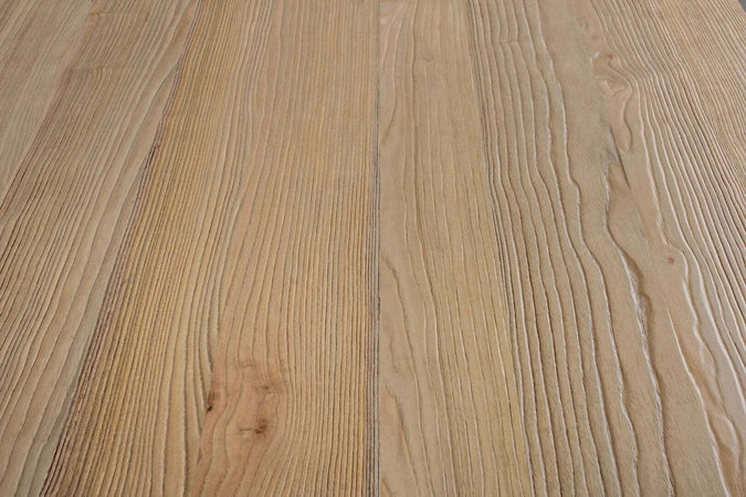 Tavolo Minnesota con gambe in acciaio laminato, piano in legno di olmo Casa e cucina/Arredamento/Sala da pranzo/Tavoli da sala da pranzo Decor Space - Altamura, Commerciovirtuoso.it